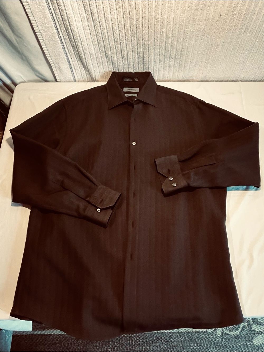 Claiborne Modern Fit Men’s Dress Shirt Large 16-16½ 32/33 Brown Rayon Blend